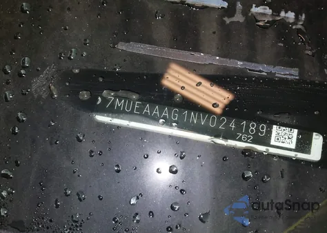 2022 Toyota Corolla Cross Xle z USA, uszkodzony, nr VIN 7MUEAAAG1NV024189